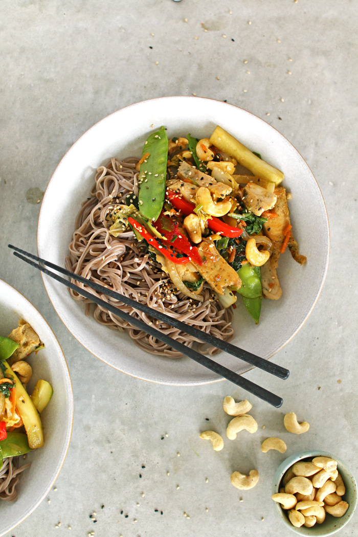 This simple 10 minute Cashew Chicken Stir-Fry is the perfect weeknight meal that you can throw together in one pan.  It’s simple, full of flavour and most of all healthy!