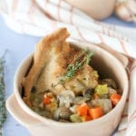 This seriously delicious homemade chicken pot pie loaded with mushrooms and leeks, topped with a flaky spelt flour pastry and fresh thyme, is the perfect comforting meal to enjoy on a cold and wintry night.