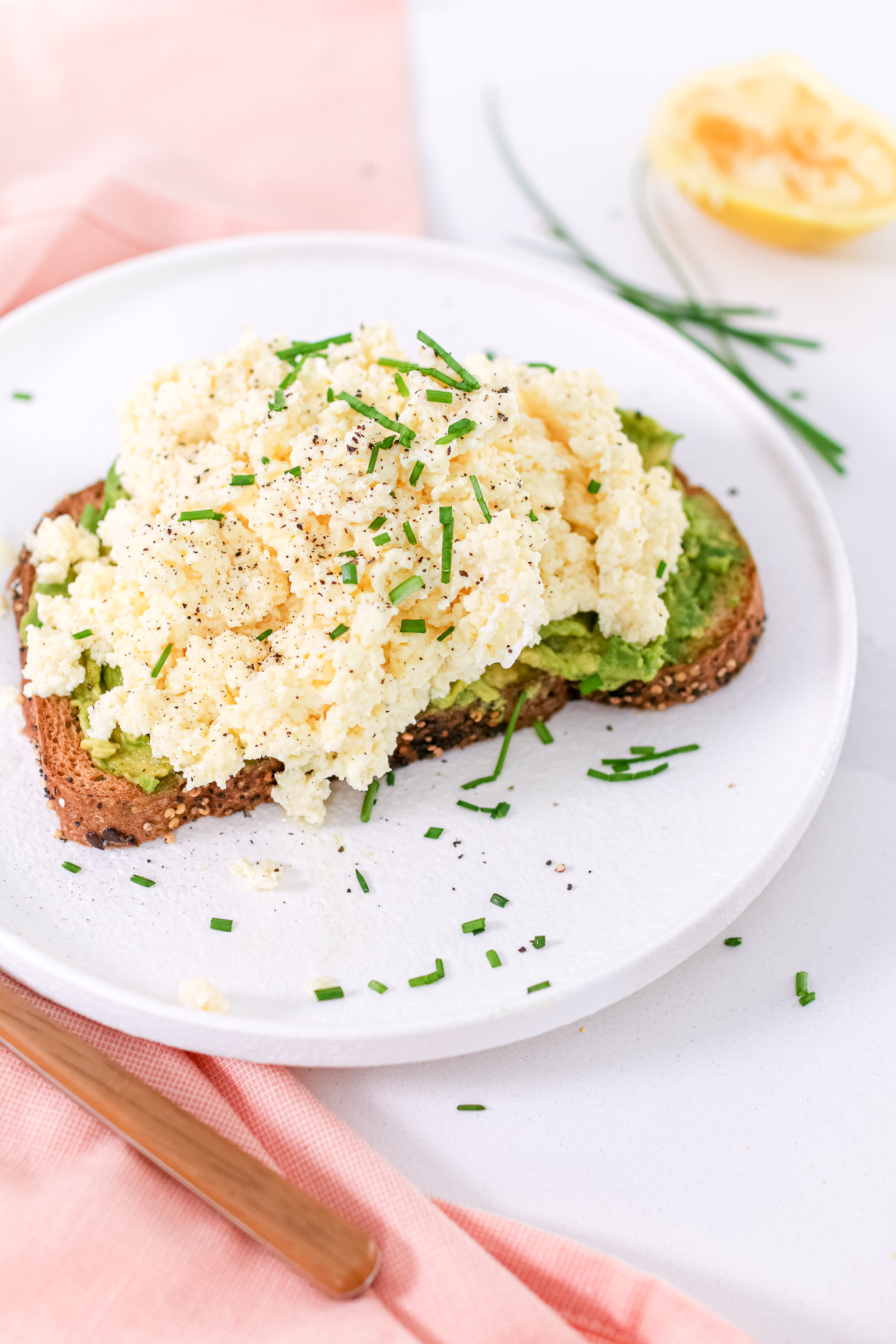 The BEST Scrambled Eggs - Light & Fluffy! - Julie's Eats & Treats ®