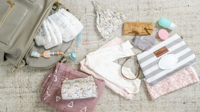 Hospital Bag Checklist: what I’m packing for labor and delivery, postpartum care items, clothing, snacks, my going home outfit, and baby’s hospital bag! Natural and non-toxic products to help support me through labor and delivery.